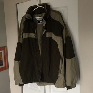 Men’s XL Columbia waterproof hooded coat